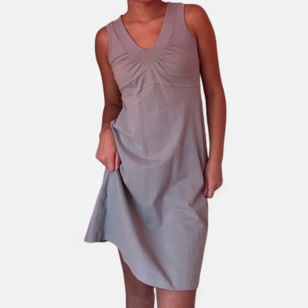 Athleta Gray Sleeveless V-Neck Sundress